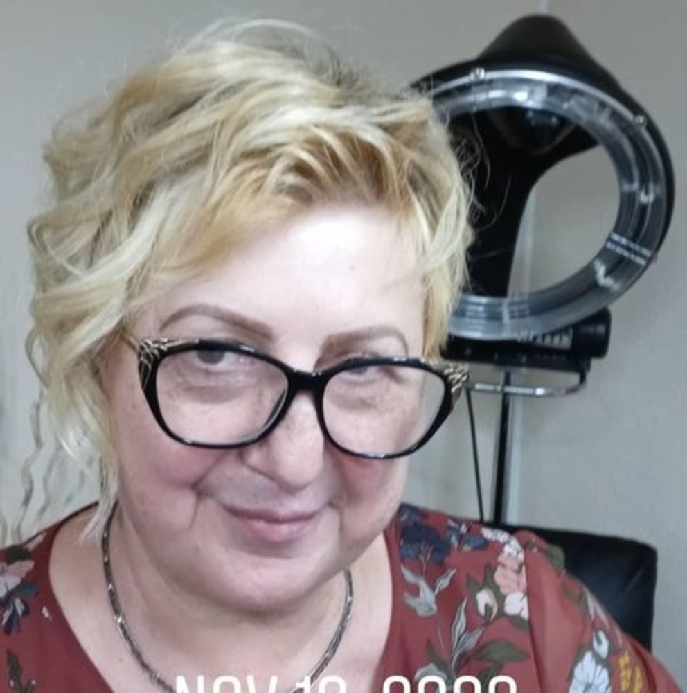 Meet your Posher, Irina